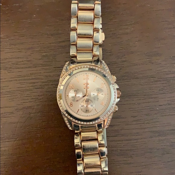 Watch - Picture 2 of 2